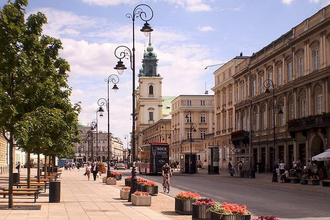 Warsaw Old Town with Royal Castle + Wilanów Palace: PRIVATE TOUR /inc. Pick-up/ - FAQ