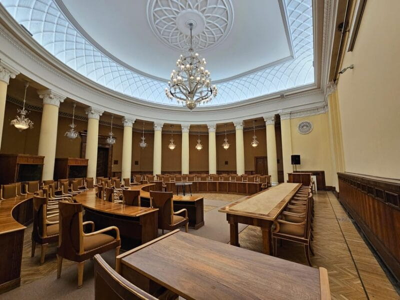 Warsaw: Palace of Culture and Science Guided Tour - Exploring the Interiors: Museums, Theaters, and Cultural Spaces