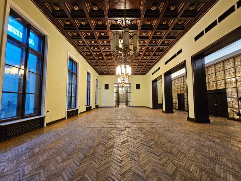 Warsaw: Palace of Culture and Science Guided Tour - The Observation Deck: Views that Take Your Breath Away