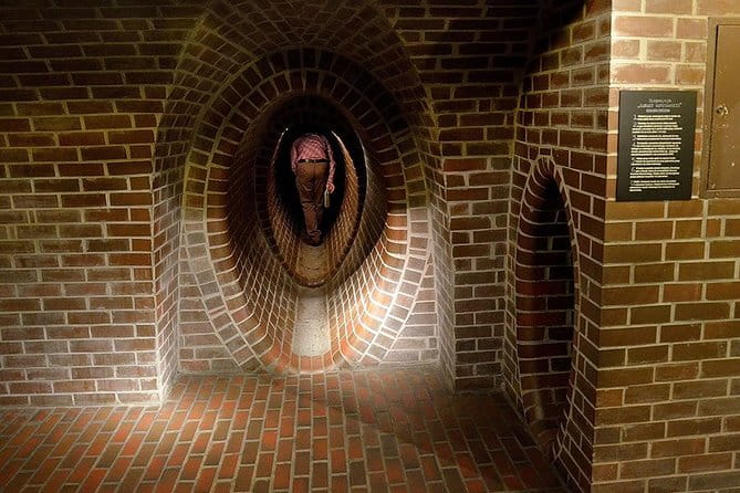 Warsaw Uprising Museum (1944) + POLIN Museum: PRIVATE TOUR /inc. Pick-up/ - Frequently Asked Questions