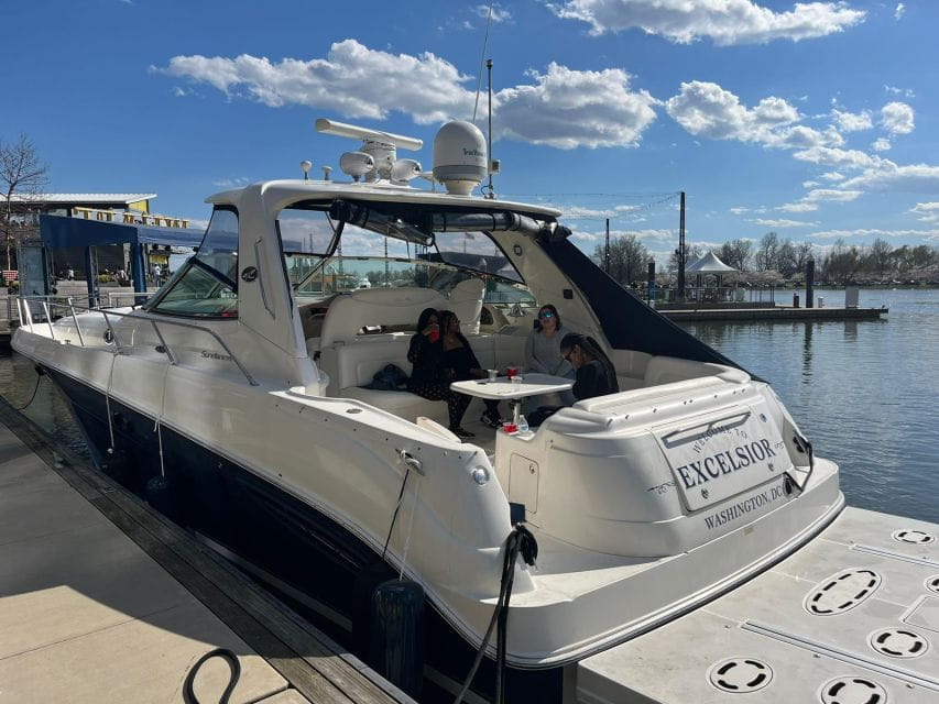 Washington, DC: Potomac River Luxury Yacht Cruise - Key Points