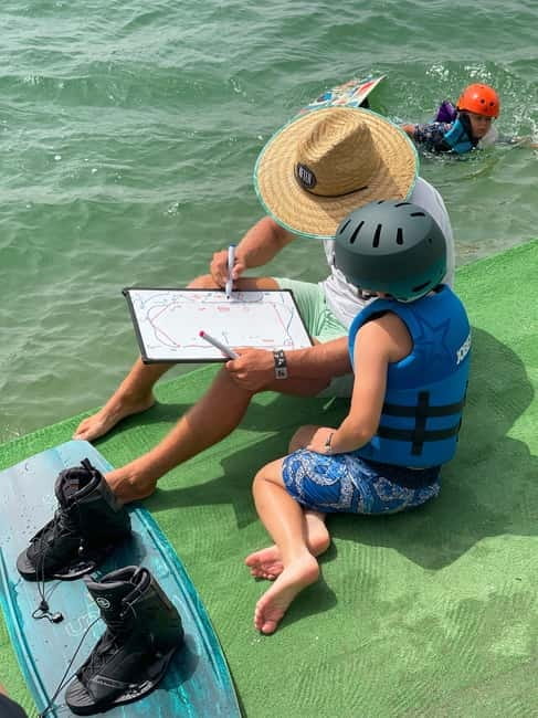 Water sports in Bratislava - Wakeboarding/Waterski/Kneeboard - Location and Logistics: The Practical Details