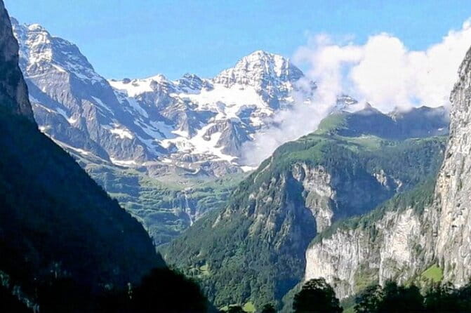 Waterfall Lauterbrunnen CLOY Pier Iseltwald Interlaken Private - A Glimpse of Waterfalls and Village Charm in the Valley
