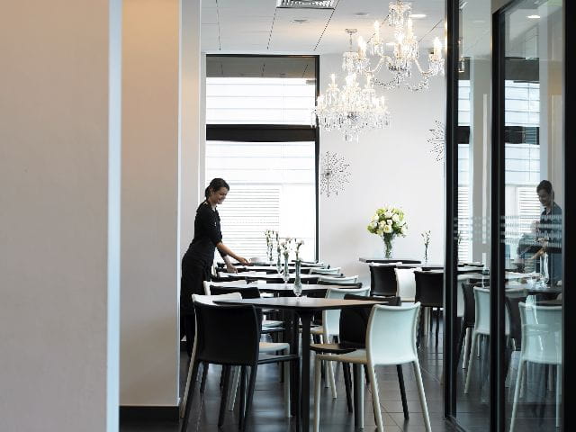 Waterford: House of Waterford Factory Tour - Price and Logistics: Great Value for Money