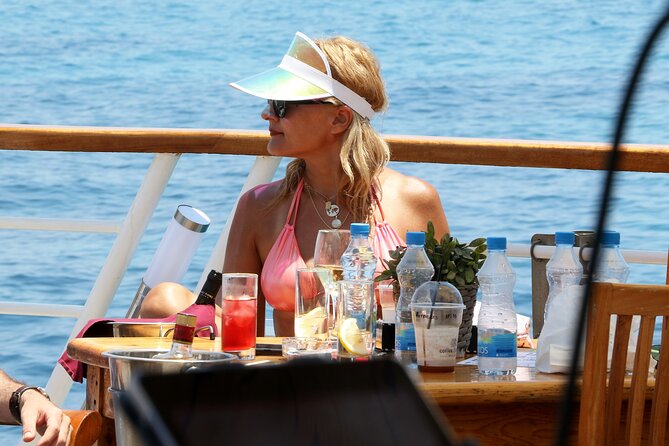 Wave Dancer Sunshine Full Day Cruise - All Inclusive - Meeting and Pickup Details