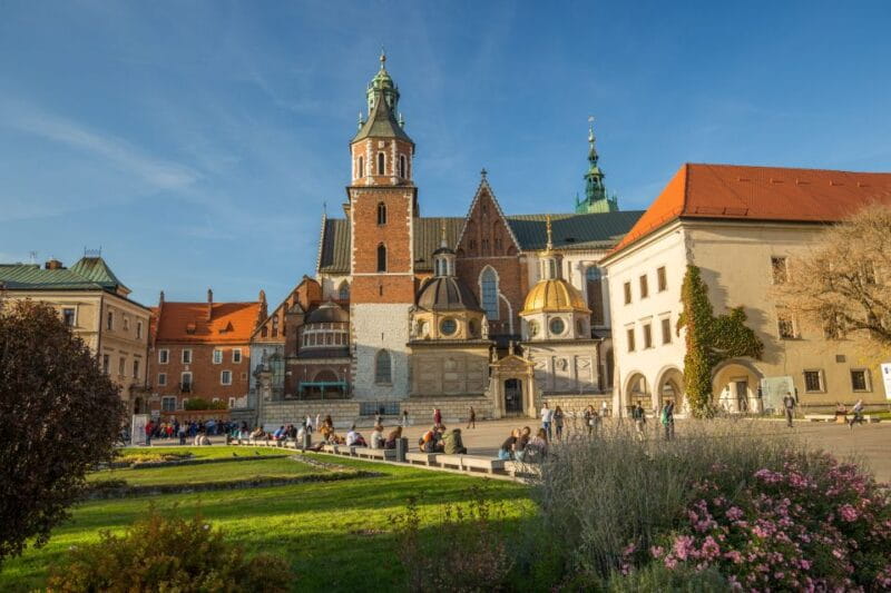 Wawel Castle, Cathedral, Rynek Underground Tour with Lunch - Key Points / Takeaways