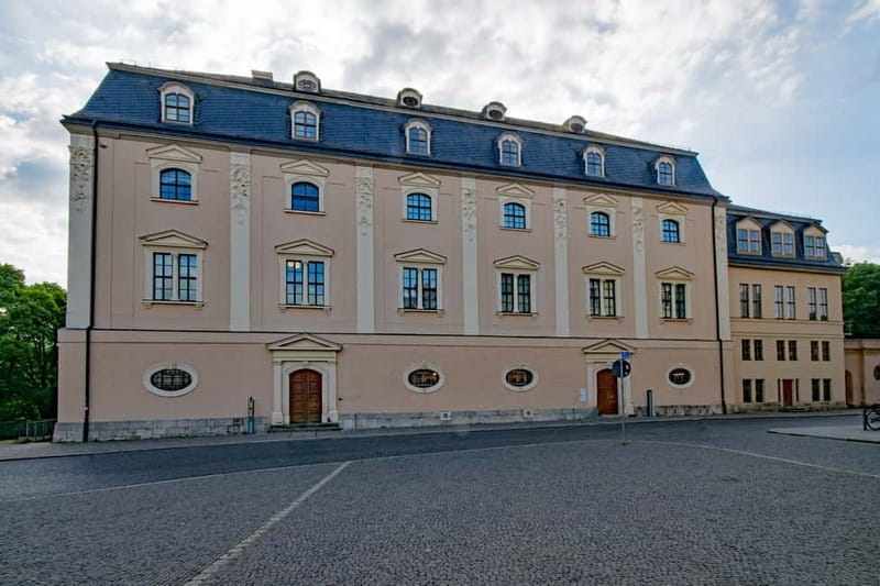 Weimar: Die Highlights auf eigene Faust entdecken - Weimar: Die Highlights auf eigene Faust entdecken — An Engaging Way to Experience a Historic Town