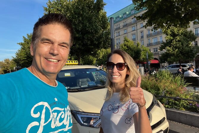 Welcome/Farewell SightseeingTaxi Tour +Transfer from/to the airport - The Value of Comfort and Flexibility