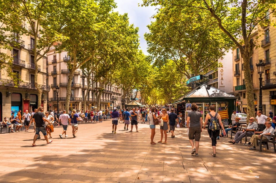 Welcome to Barcelona! Your Essential Orientation Tour. - Guided Insights and Recommendations