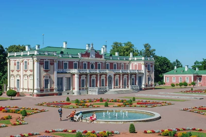 Welcome to Tallinn: Private Walking Tour with a Local - Exploring Old Town and Beyond: A Walk Through Tallinn’s Charm