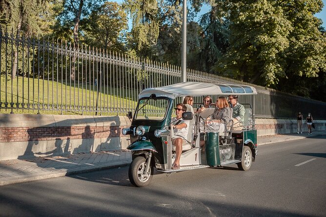 Welcome Tour to Madrid in Private Eco Tuk Tuk - Pricing