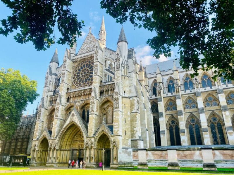 Westminster Abbey Skip-the-Line Entry and Private Tour - Inside Westminster Abbey: An In-Depth Tour Review