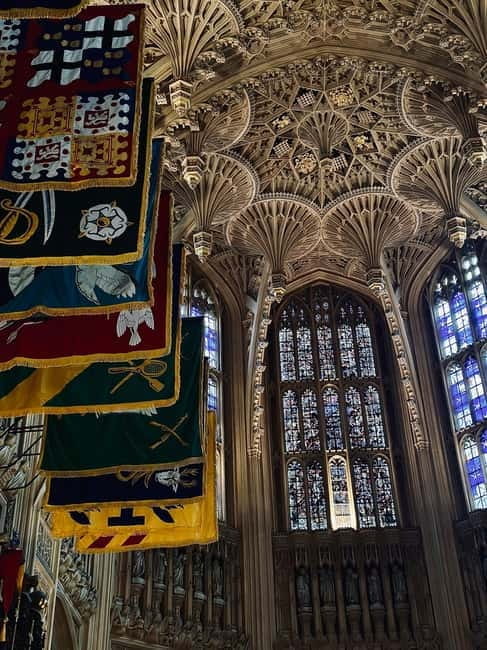 Westminster Abbey Tour with Changing of the Guard and Royal Palaces - Exploring London’s Royal Heritage in 3.5 Hours