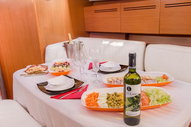 Whales & Dolphins Watching in Exclusive Sailboat - Preparing for the Excursion