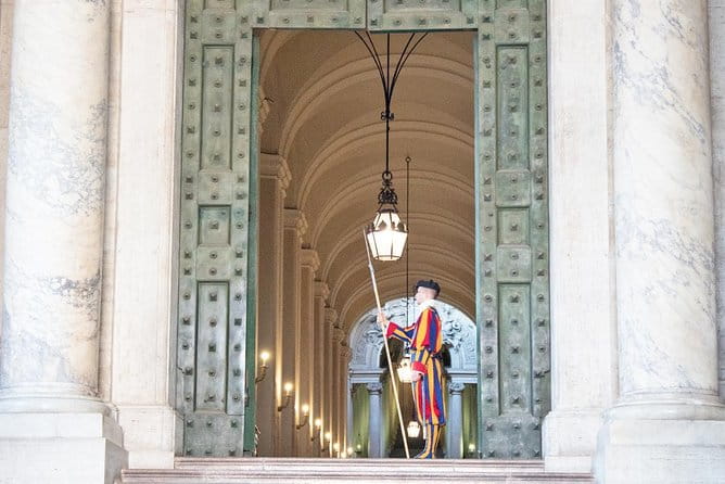 Wheelchair Accessible Sistine Chapel & Vatican Private Tour for Disable Visitors - Who Will Love This Tour?