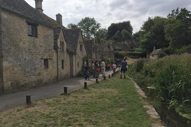 Whisky and Gin Private Tour in the Cotswolds with Driver Guide - The Sum Up