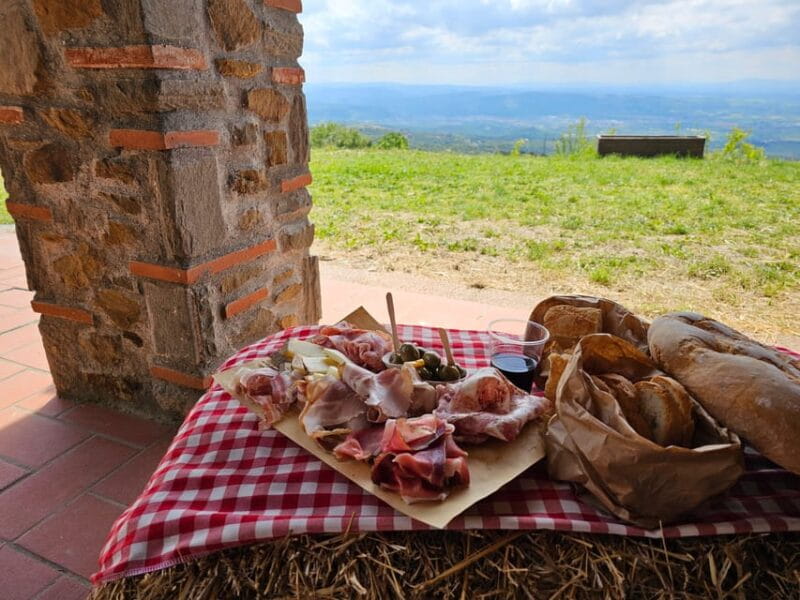 Win near Florence lunch or dinner in a traditional Tuscan farmhouse - The Value of a Well-Curated Tuscan Dinner Experience
