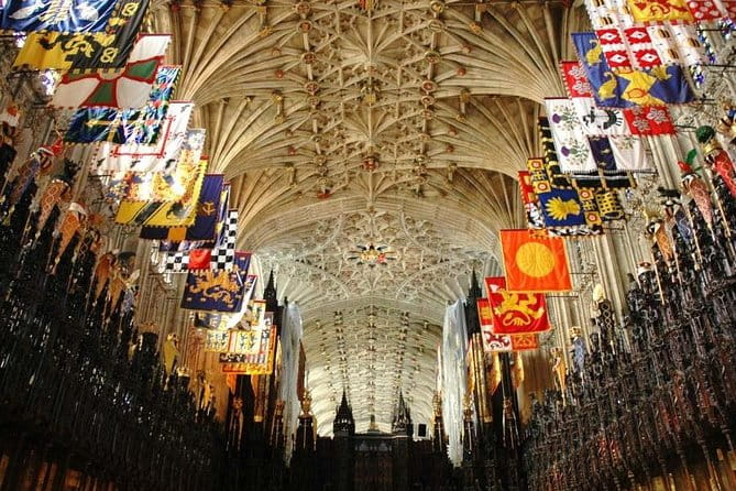 Windsor Castle and Hampton Court Palace Tour - Windsor Castle Highlights