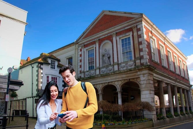 Windsor Quest: Self Guided Sightseeing & Immersive Treasure Hunt - Exploring Windsor: A Self-Guided Treasure Hunt