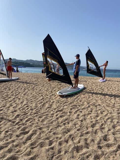Windsurfing lesson in Palau - Discovering Windurfing in Palau: A Detailed Look