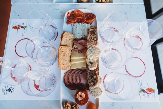 Wine and Cheese Tasting Lunch in Portuguese Wine Bar - Exceptional Customer Reviews