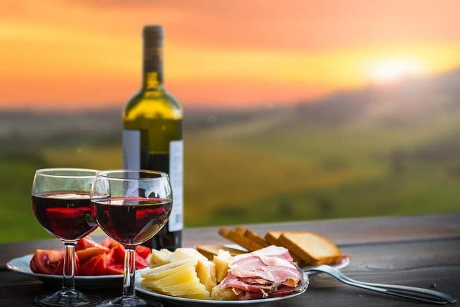 Wine and Raki tasting tour - Discovering Saranda Through Flavors: A Deep Dive Into the Wine and Raki Tasting Tour