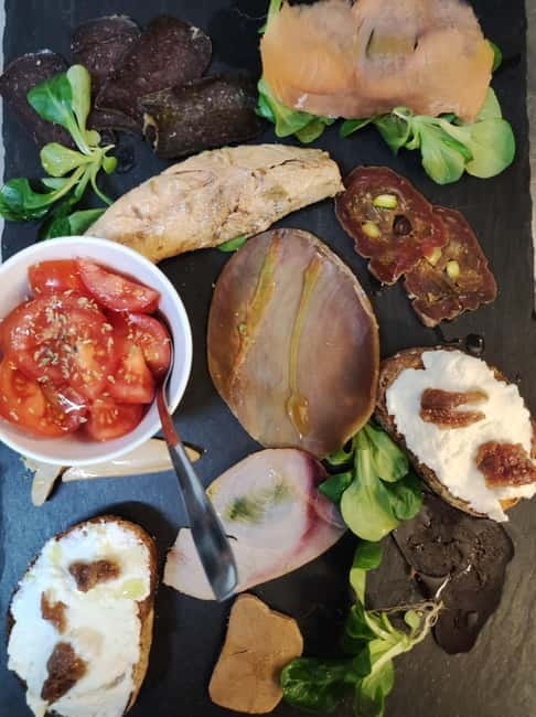 Wine and tuna product tasting - An In-Depth Look at the Sicilian Tuna and Wine Tasting Experience