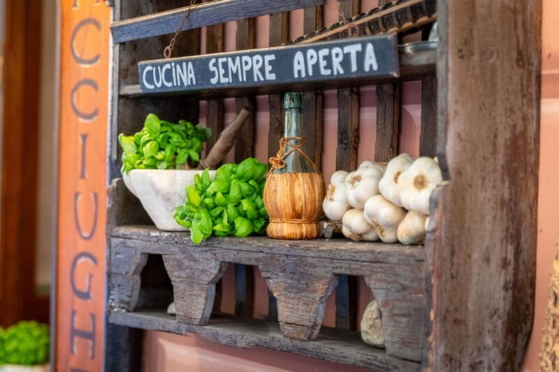 Wine Experience at Turin's - Wine Experience with Local Products Tasting - Exploring the Details of Turins Wine Experience