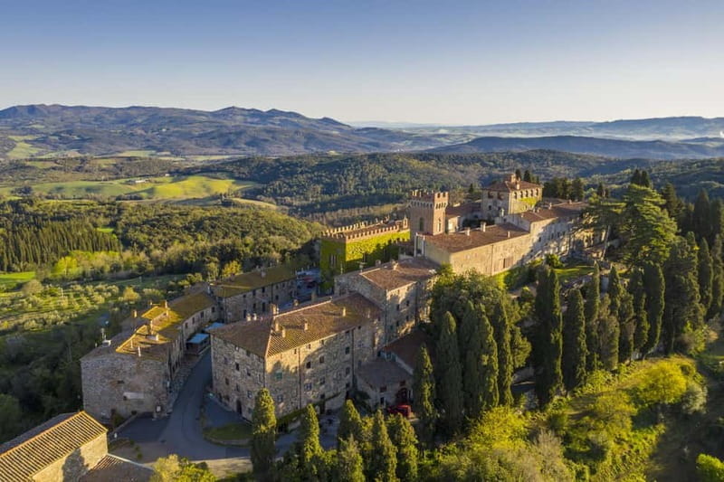 Wine tasting in a romantic castle with archaeologist guide - Who Will Love This Experience?