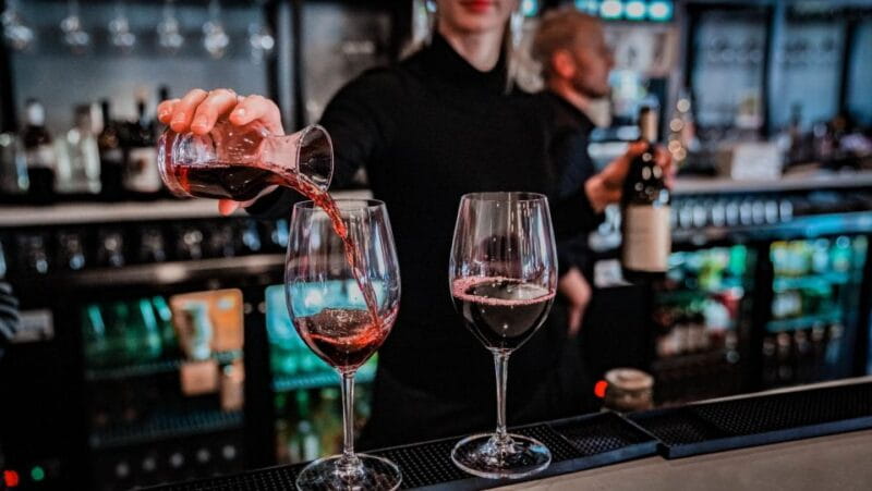 Wine Tasting Walk in Jewish Quarter Bars - Discover Budapest’s Hidden Gem: A Wine Tasting Walk in the Jewish Quarter