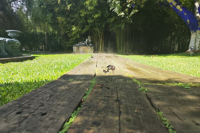 Wine Tour, discovering the famous Setúbal Moscatel - Exploring the Palaces of Setúbal: Bacalhôa Palace and Winery