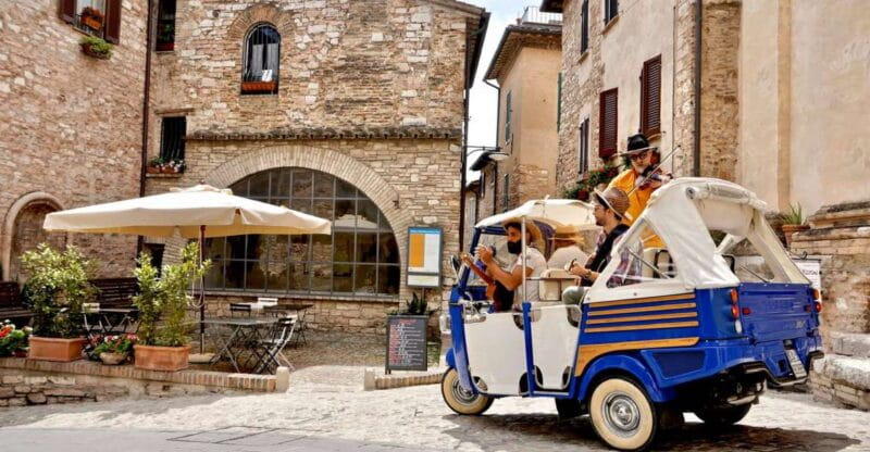 Wine Tour Spello in Tuk Tuk English +Spanish - Exploring Spello in Style: The Tuk Tuk Adventure