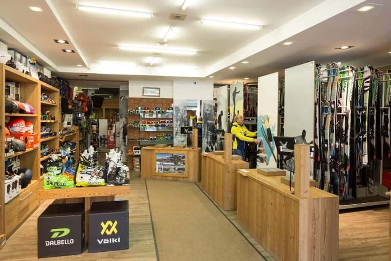 Winter Equipment Rental - Maison Clataud Sestriere "AL BARACHIN" - Equipment Quality and Brand Selection: Top Brands for All Skill Levels