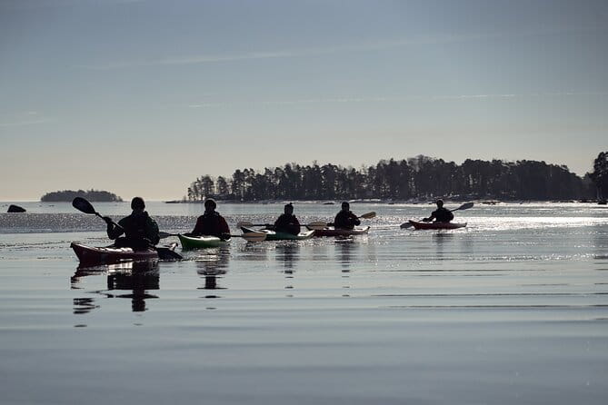 Winter kayaking in Eastern Helsinki archipelago - Discovering the Helsinki Archipelago in Winter