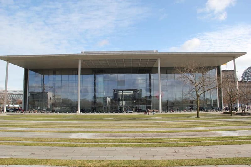 With Reichstag roof-terrace: Insider Parliament tour - Who Is This Tour Best For?