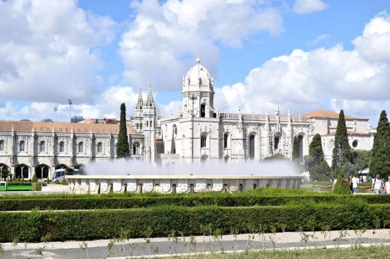 Wonders of Lisbon & Sintra: A Journay Through History&Charm - Who Would Love This Tour?
