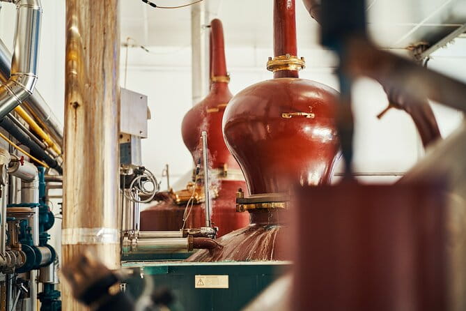 Workshop in Rozelieures Assemble your Whiskey - The Manufacturing Journey: From Ground to Glass