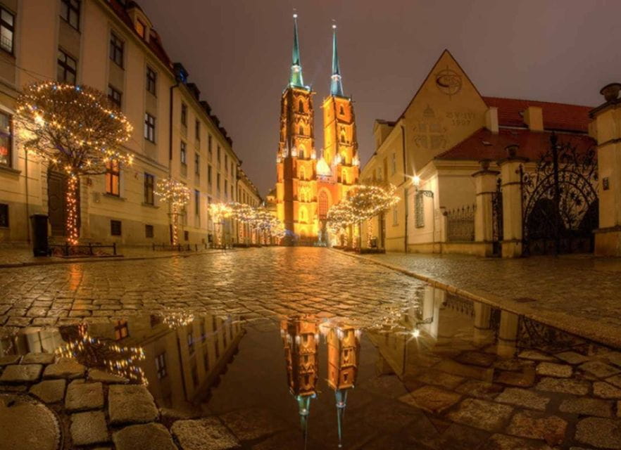 Wroclaw: 2-Hour Mysterious Walking Night Tour - Booking and Cancellation Policy