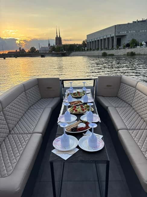 Wroclaw: Catamaran Cruise on the Oder River - Key points / Takeaways