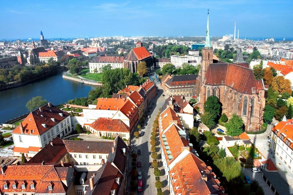 Wroclaw: City of 100 Bridges 4-Hour Private City Tour - Historic Wroclaw Landmarks