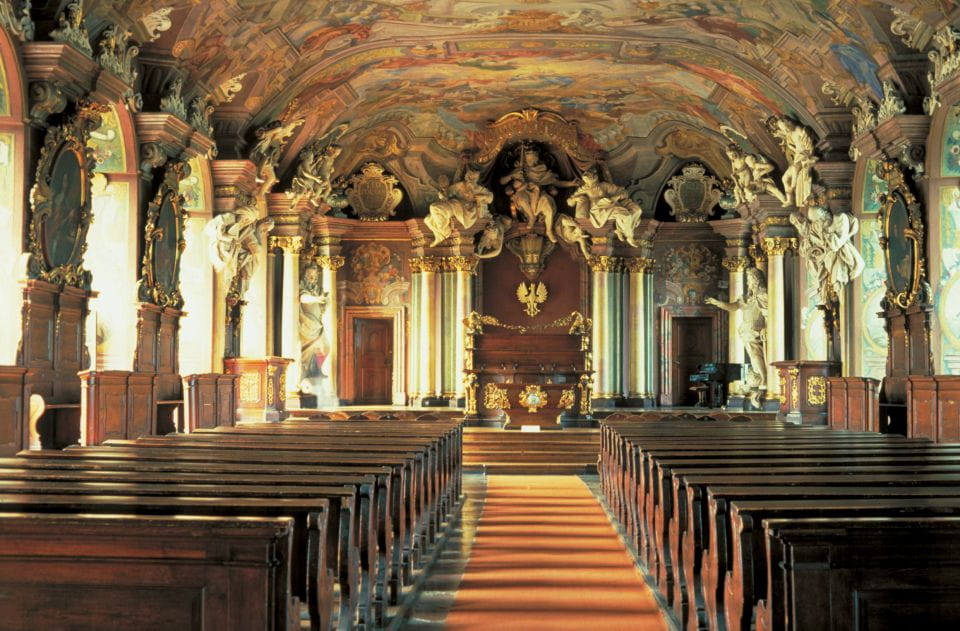 Wroclaw: City of 100 Bridges 4-Hour Private City Tour - Unique Dwarf Hunting Activity