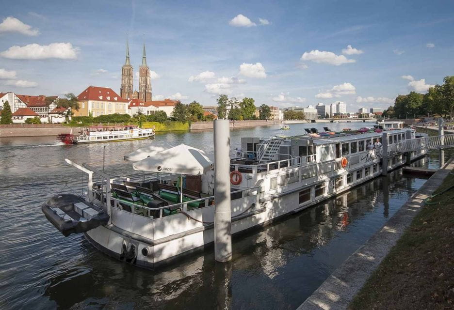 Wrocław: Long City Walk and Luxury Ship Cruise (For Groups) - Customer Ratings and Feedback