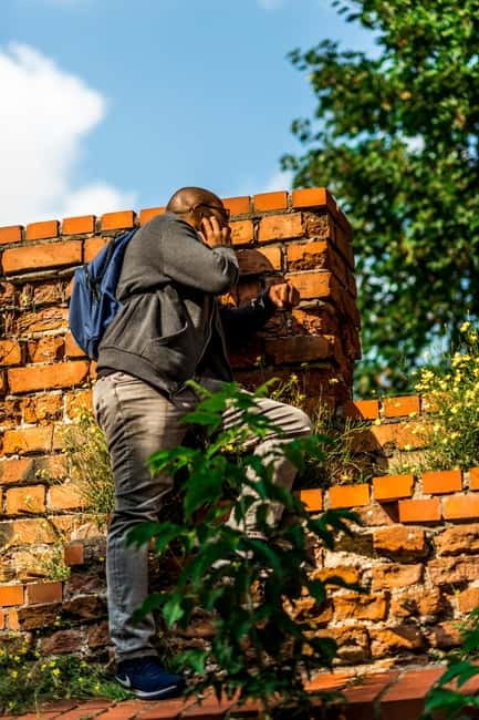 Wroclaw: Spy-Themed Walk & Game with Host/Guide - Exploring Wroclaw Through a Spy’s Eyes