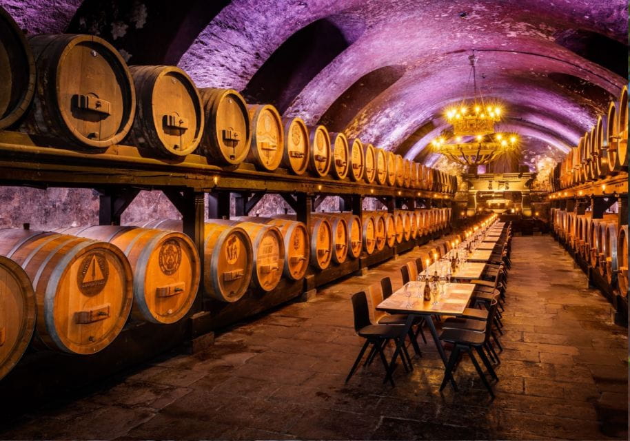 Würzburg Scavenger Hunt and Sights Self-Guided Tour - Key Points