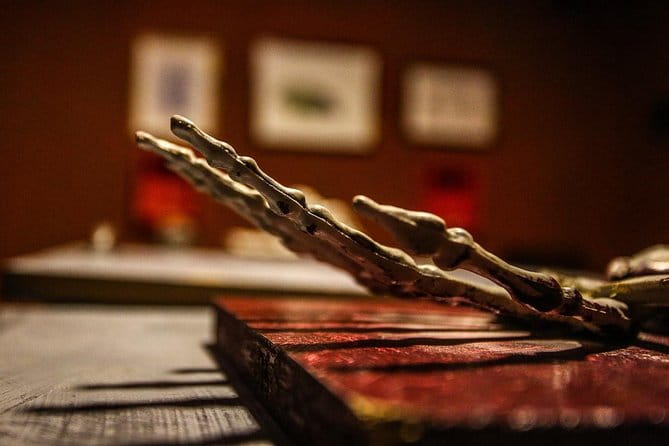 Xcape Room Bcn: Corpse Gallery Escape Room Barcelona - Key Points / Takeaways
