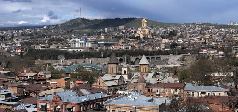 Yerevan to Tbilisi Round Trip: Walking Tour & Wine Tasting - Abanotubani: Bath Culture and Atmosphere