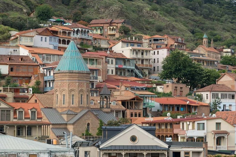 Yerevan to Tbilisi Round Trip: Walking Tour & Wine Tasting - Old Town Tbilisi: Charm and Cafes