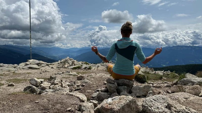 Yoga at the "Stoanamandl" viewpoint followed by brunch - Practical Details: What You Need to Know Before You Go