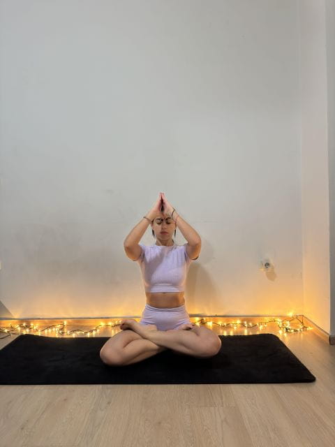 "Yoga Harmony: Embracing Wellness in the Heart of Athens" - Location and Setting: The National Garden’s Quiet Charm