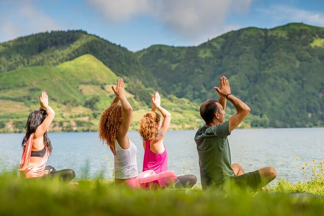 Yoga in Private Stand Up Paddle at Lagoa das Sete Cidades - In-Depth Look at the Experience